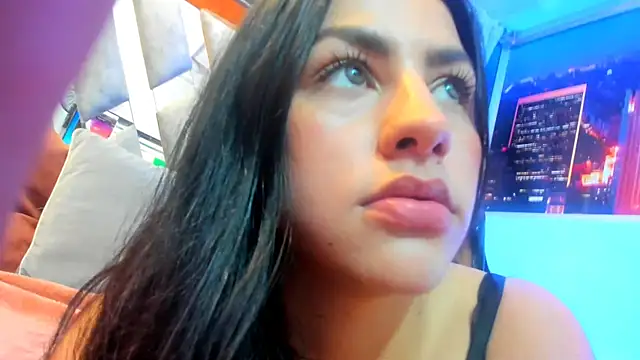 Snapshot of Kendall_Sophy chatting on 01/20/25, 11:10 Kendall Sophy online show from 01/20/25, 11:10