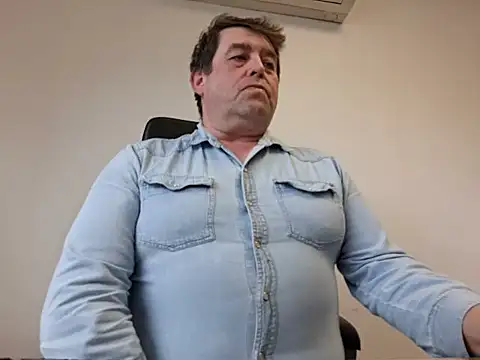 Snapshot of sympatrique chatting on 09/26/25, 02:21 sympatrique online show from 09/26/25, 02:21