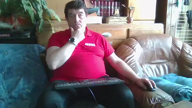 Snapshot of sympatrique chatting on 10/12/25, 03:55 sympatrique online show from 10/12/25, 03:55