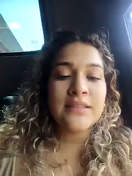 Sara smiiith211 online show from 12/08/24, 06:28