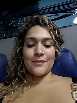 Sara smiiith211 online show from 03/03/25, 11:14