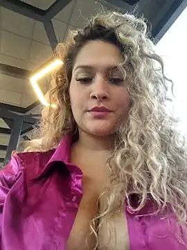 Sara smiiith211 online show from 03/09/25, 02:07