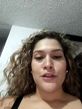 Sara smiiith211 online show from 03/11/25, 02:54