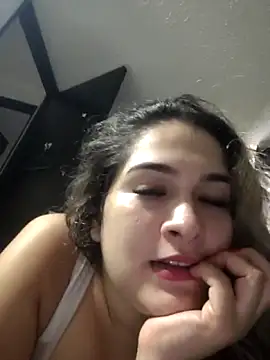 Snapshot of Sara_smiiith211 chatting on 05/08/26, 10:26 Sara smiiith211 online show from 05/08/26, 10:26