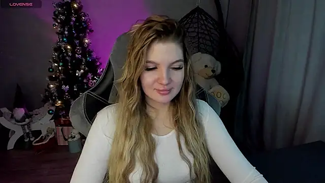 lily williamss online show from 12/14/24, 03:18