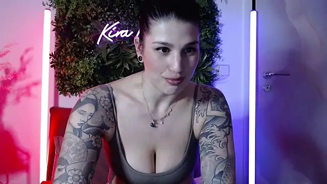 KiraKane1 online show from 01/22/25, 04:44