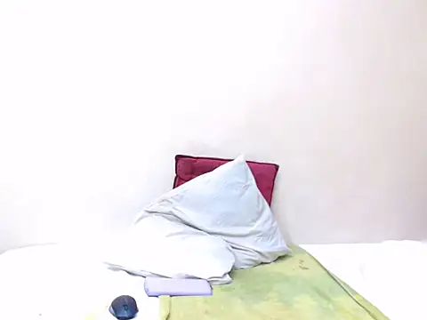 Snapshot of Xoli_11 chatting on 10/19/25, 06:30 Xoli 11 online show from 10/19/25, 06:30