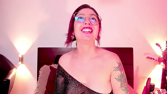 Emilywatsonn online show from 12/24/24, 02:54