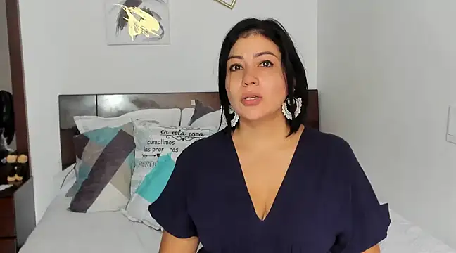 EmilyPeytonn online show from 01/21/25, 03:21