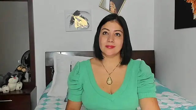 EmilyPeytonn online show from 01/29/25, 02:42