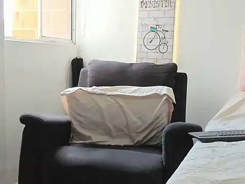 EmilyPeytonn online show from 07/28/26, 03:21