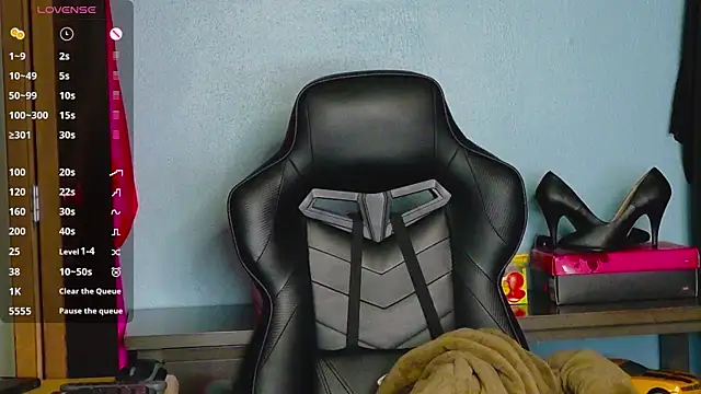 Snapshot of TreeJeanne chatting on 11/05/25, 08:31 TreeJeanne online show from 11/05/25, 08:31