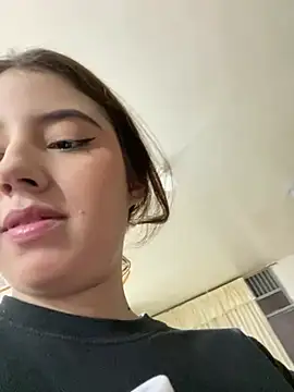 Lia sex69 online show from 02/04/25, 11:49
