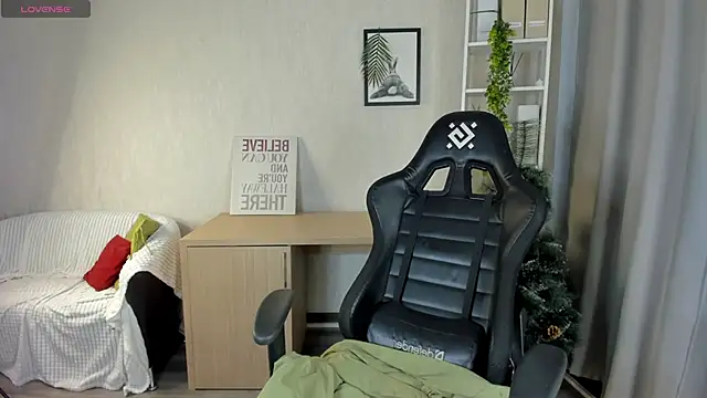 Stacy Luv online show from 12/14/25, 09:03