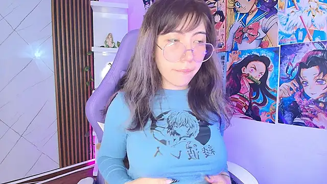 Snapshot of Purplee_Baby chatting on 09/24/25, 08:01 Purplee Baby online show from 09/24/25, 08:01