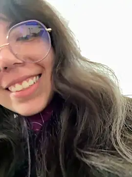 Snapshot of Purplee_Baby chatting on 09/25/25, 08:23 Purplee Baby online show from 09/25/25, 08:23