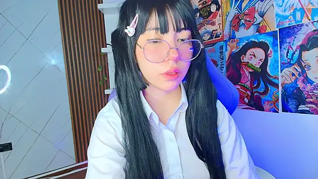 Snapshot of Purplee_Baby chatting on 09/26/25, 08:13 Purplee Baby online show from 09/26/25, 08:13