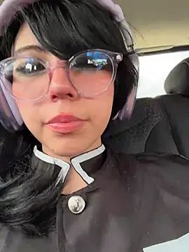 Snapshot of Purplee_Baby chatting on 11/02/25, 08:22 Purplee Baby online show from 11/02/25, 08:22