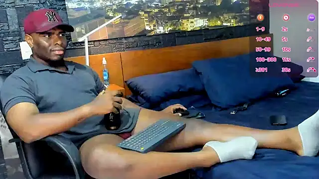 thomas santtos1 online show from 02/13/25, 11:26