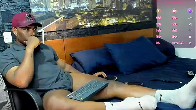 thomas santtos1 online show from 02/16/25, 12:41
