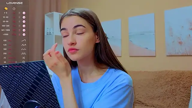 AstoriyaNight online show from 10/18/25, 04:04