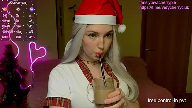 cherry crushhh online show from 12/22/24, 07:44
