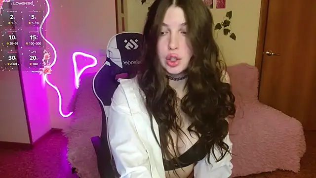 cherry crushhh online show from 03/12/25, 11:01