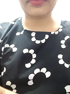 Snapshot of Aaradhya chatting on 03/01/25, 11:58 Aaradhya online show from 03/01/25, 11:58