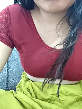 Snapshot of Aaradhya chatting on 03/16/25, 04:30 Aaradhya online show from 03/16/25, 04:30