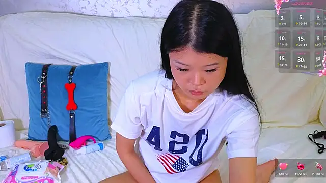 Tina Kim  online show from 07/28/26, 02:13
