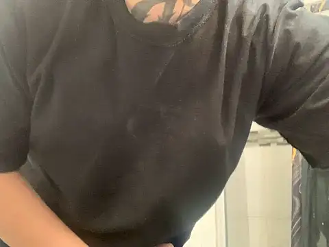Daddie2hung online show from 03/18/25, 06:36