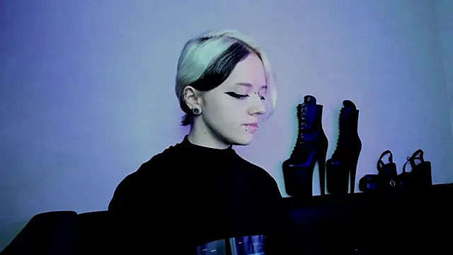 Holy Silvia online show from 01/10/25, 10:28