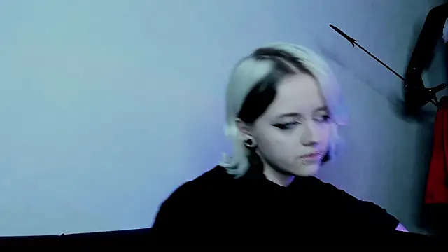 Holy Silvia online show from 02/07/25, 10:29