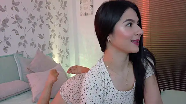 Nathaly-Lopez online show from 06/12/26, 03:22