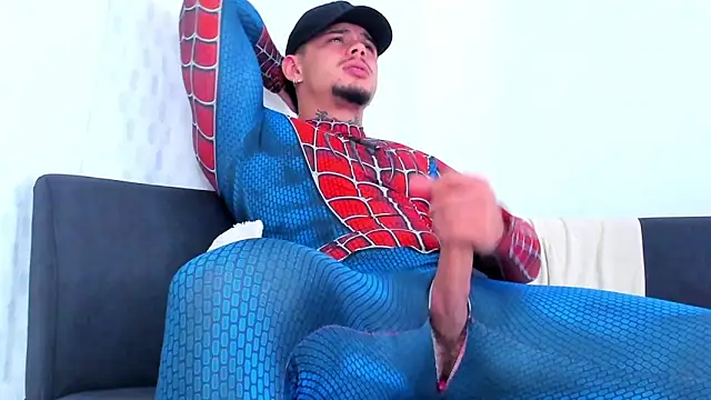 Snapshot of NoahhBrown chatting on 10/30/25, 04:47 NoahhBrown online show from 10/30/25, 04:47