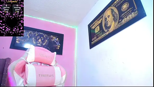 Snapshot of Nikoll_Dirty chatting on 03/04/25, 08:35 Nikoll Dirty online show from 03/04/25, 08:35