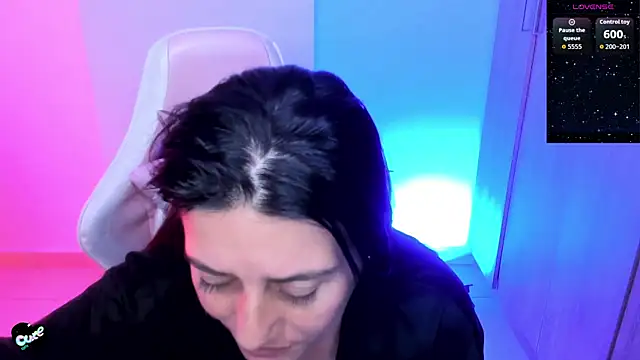 Saskyaa online show from 06/18/26, 04:02
