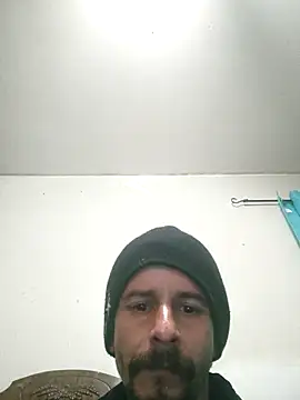 Snapshot of LongDickZee562 chatting on 12/24/24, 05:27 LongDickZee562 online show from 12/24/24, 05:27