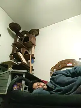 Snapshot of LongDickZee562 chatting on 01/31/25, 09:05 LongDickZee562 online show from 01/31/25, 09:05