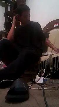 Snapshot of LongDickZee562 chatting on 02/27/25, 03:36 LongDickZee562 online show from 02/27/25, 03:36