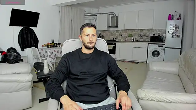 ZackFraser online show from 10/03/25, 02:36