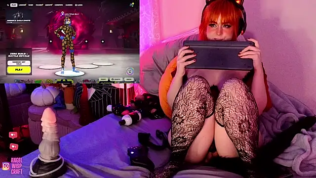 Snapshot of Angel-Lewd-Cake chatting on 12/03/24, 10:06 Angel-Lewd-Cake online show from 12/03/24, 10:06