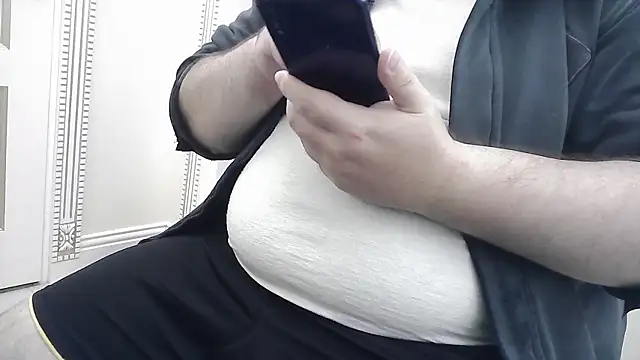 Snapshot of KIZLAZIMYaa chatting on 10/18/25, 02:40 KIZLAZIMYaa online show from 10/18/25, 02:40