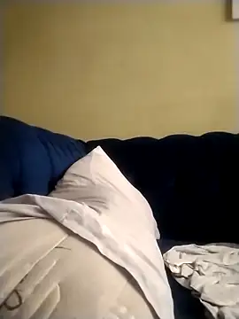 Snapshot of MATUREBUSSTY chatting on 09/18/25, 06:15 MATUREBUSSTY online show from 09/18/25, 06:15