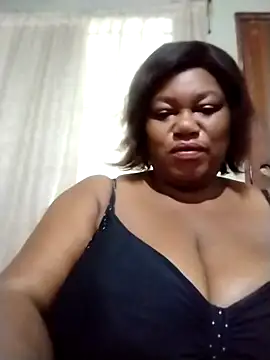 Snapshot of MATUREBUSSTY chatting on 10/30/25, 02:57 MATUREBUSSTY online show from 10/30/25, 02:57