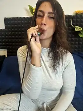 Stefania PT online show from 10/22/25, 07:41