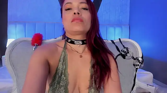 Alana Jones  online show from 12/06/24, 04:17
