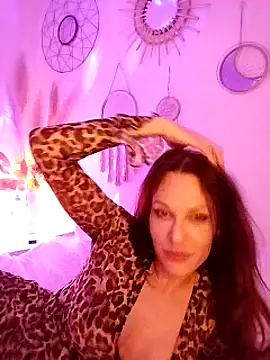 Luna Kitanna online show from 01/10/25, 01:10