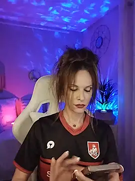 Luna Kitanna online show from 07/19/26, 06:11