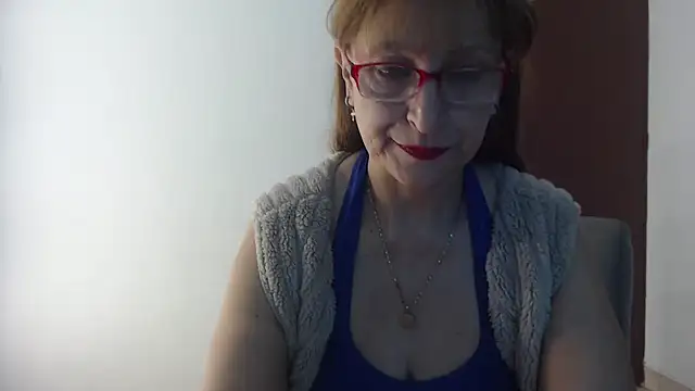 Lilly macflyy online show from 10/29/25, 05:14